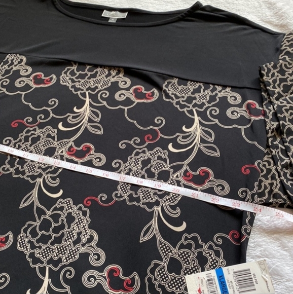 JM Collection NWT 3/4 Sleeve Top - Picture 5 of 11